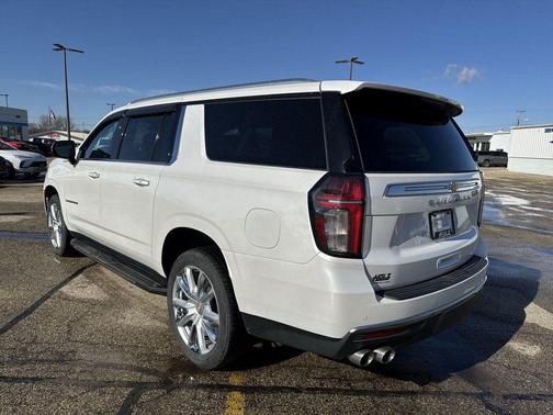 2023 Chevrolet Suburban High Country