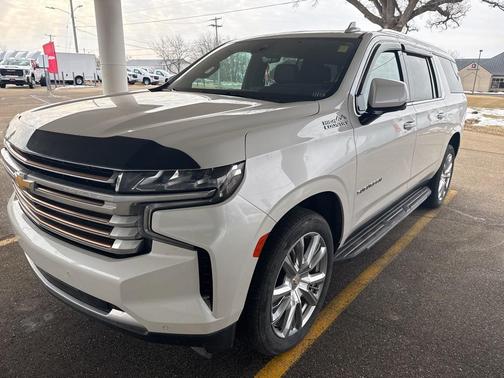 2023 Chevrolet Suburban High Country