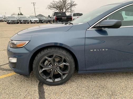 2024 Chevrolet Malibu FWD 1LT