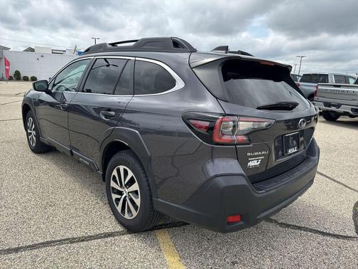 Magnetite Gray Metallic 2024 Subaru Outback Premium