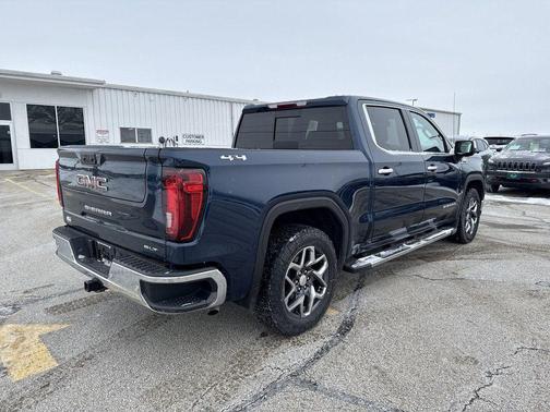 2022 GMC Sierra 1500 SLT