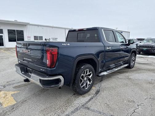 2022 GMC Sierra 1500 SLT