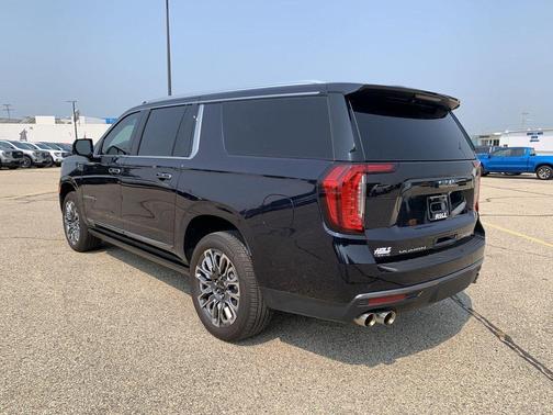 2024 GMC Yukon XL Denali Ultimate