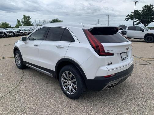 2021 Cadillac XT4 Premium Luxury