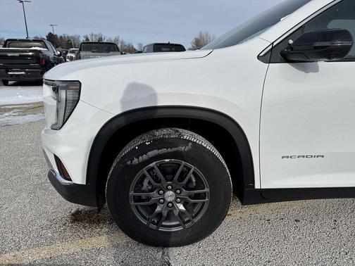 2025 GMC Acadia FWD Elevation