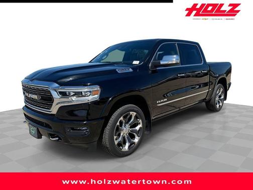 Diamond Black Crystal Pearlcoat 2022 RAM 1500 Limited