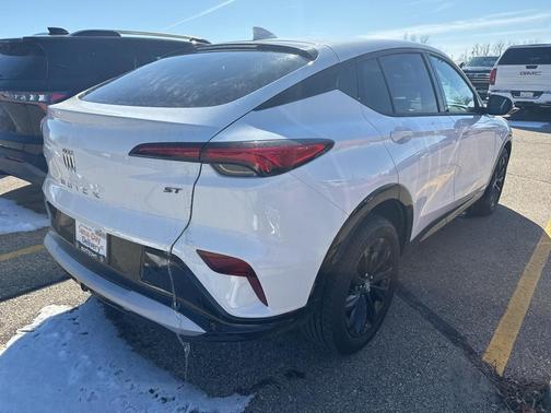 2024 Buick Envista Sport Touring FWD