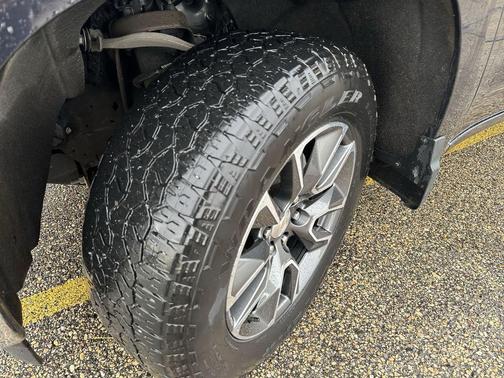 Dark Ash Metallic 2023 Chevrolet Silverado 1500 LT