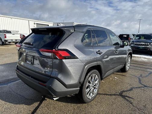2019 Toyota RAV4 XLE Premium