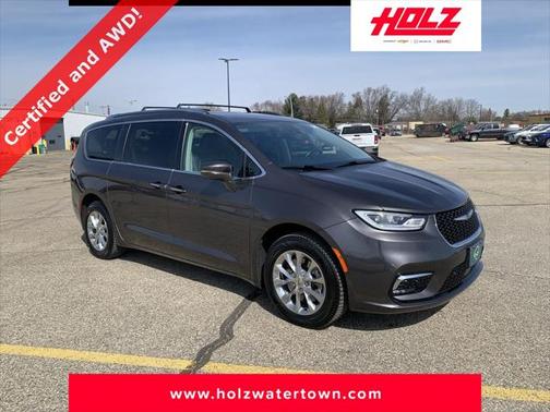 2021 Chrysler Pacifica Touring L