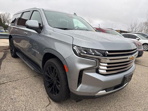 2024 Chevrolet Suburban 4WD High Country