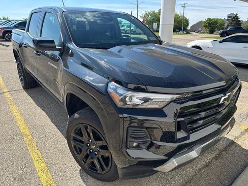 Black 2024 Chevrolet Colorado Z71