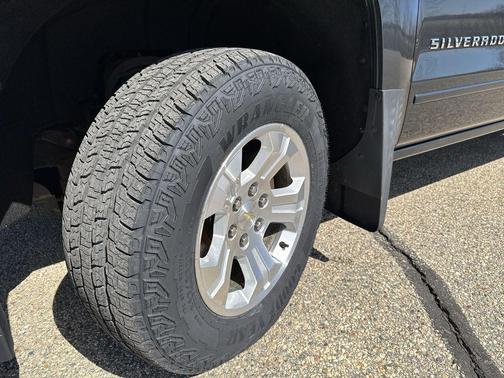 2017 Chevrolet Silverado 1500 2LT