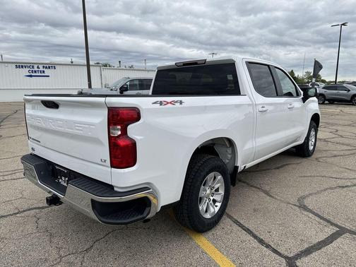 Summit White 2025 Chevrolet Silverado 1500 LT