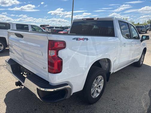 Summit White 2025 Chevrolet Silverado 1500 LT