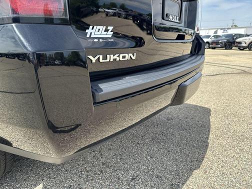 Onyx Black 2020 GMC Yukon SLE