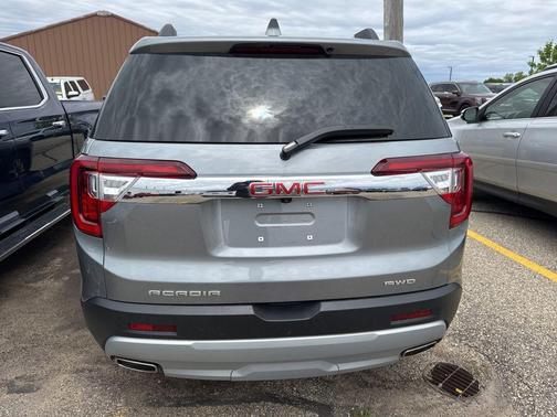 Sterling Metallic 2023 GMC Acadia AWD SLT