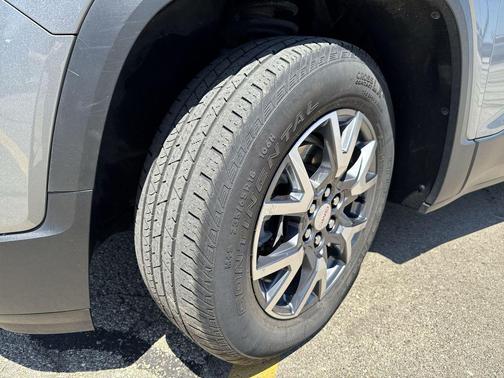 Sterling Metallic 2023 GMC Acadia AWD SLT