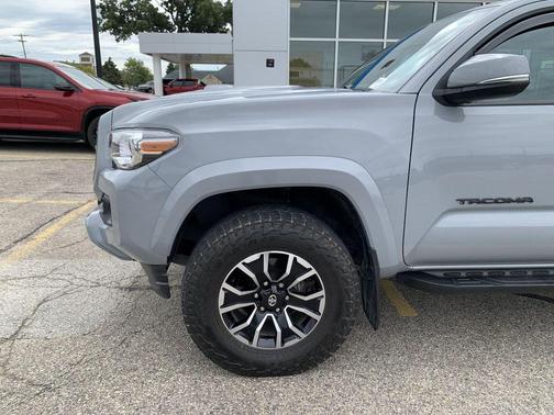 2021 Toyota Tacoma TRD Sport