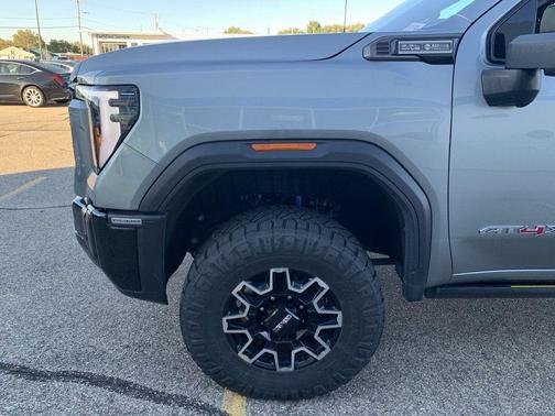 2024 GMC Sierra 2500 AT4X