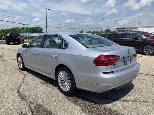 2016 Volkswagen Passat 1.8T SE w/Technology