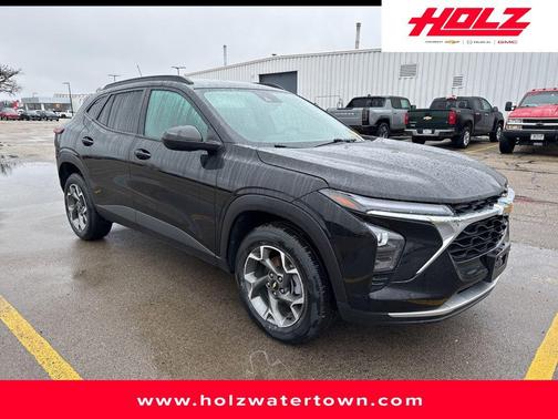 Mosaic Black Metallic 2024 Chevrolet Trax LT