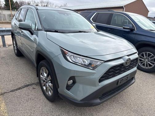 2020 Toyota RAV4 XLE Premium