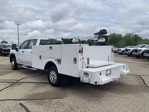 Summit White 2024 GMC Sierra 3500 Base