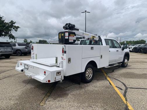 Summit White 2024 GMC Sierra 3500 Base