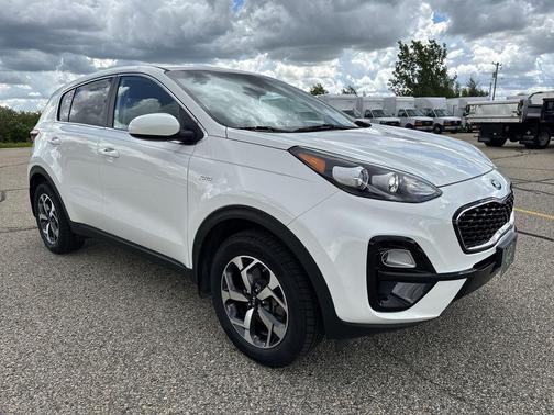 Clear White 2020 Kia Sportage LX