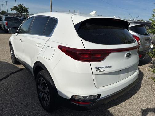 Clear White 2020 Kia Sportage LX