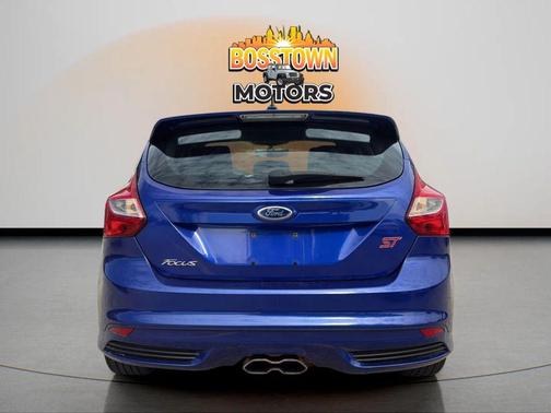 Performance Blue 2013 Ford Focus ST