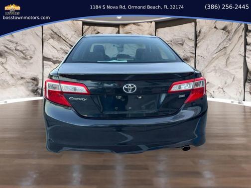2014 Toyota Camry SE