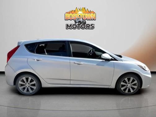Ironman Silver Metallic 2013 Hyundai Accent SE