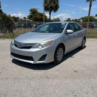 Classic Silver Metallic 2012 Toyota Camry LE