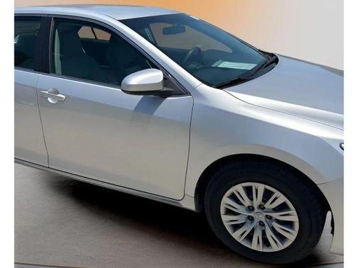 Classic Silver Metallic 2012 Toyota Camry LE