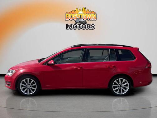 Tornado Red 2016 Volkswagen Golf SportWagen TSI SE 4-Door