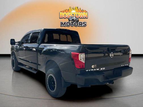 2017 Nissan Titan XD SV