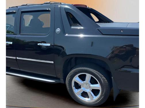 Black 2013 Chevrolet Avalanche LTZ