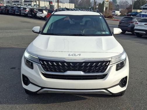 2022 Kia Seltos Nightfall