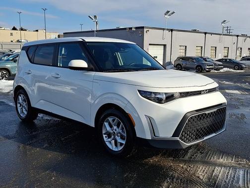 2023 Kia Soul LX