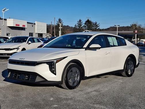 2025 Kia K4 LX