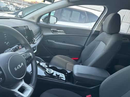 2023 Kia Sportage Hybrid LX
