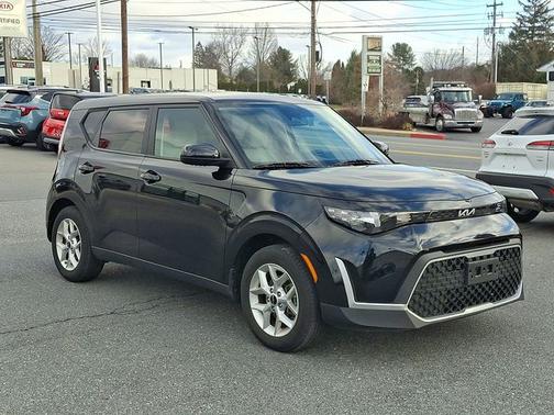 2023 Kia Soul LX