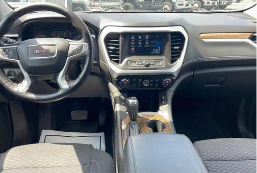2018 GMC Acadia SLE-2