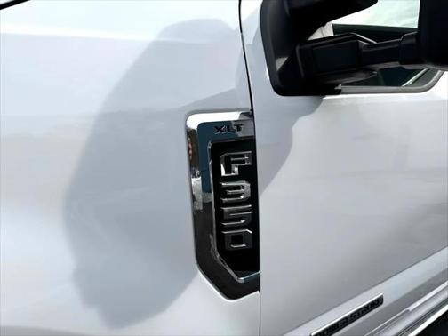 2022 Ford F-350 XLT