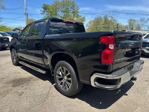 Black 2022 Chevrolet Silverado 1500 LT