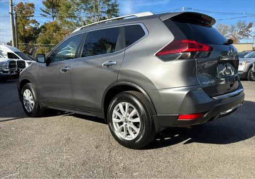 2018 Nissan Rogue SV