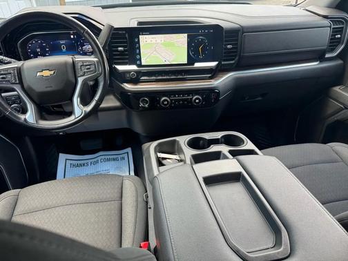 Black 2022 Chevrolet Silverado 1500 LT