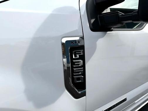 2022 Ford F-350 XLT